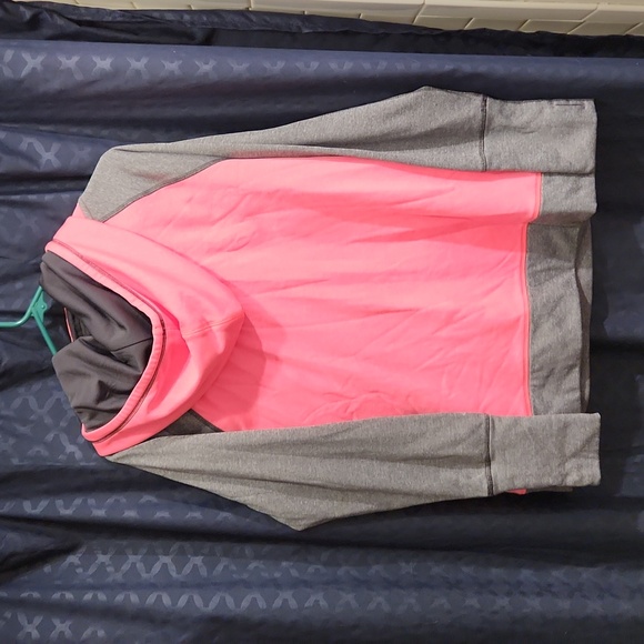 Champion XL sweatshirt - Picture 2 of 3